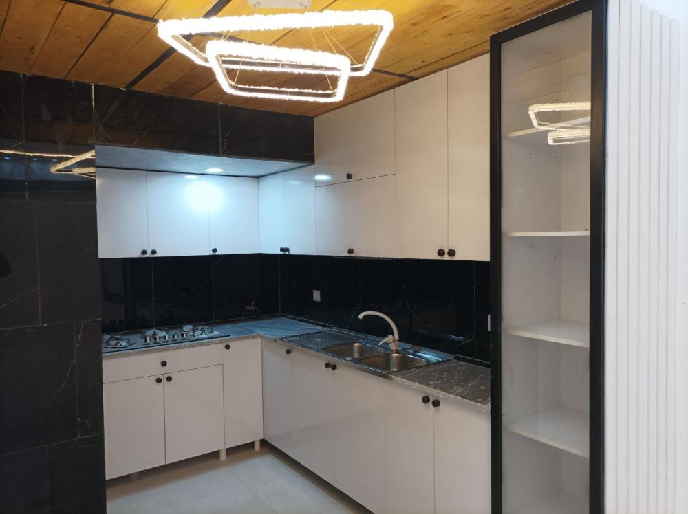 فروش واحد مستقل طبقه اول - خیابان اکبرنژاد کد فایل 7134 (املاک کاشمر)