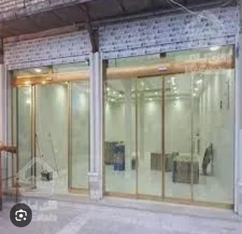 فروش واحد تجاری بزرگ ،رو یک حاشیه قائم (املاک کاشمر)