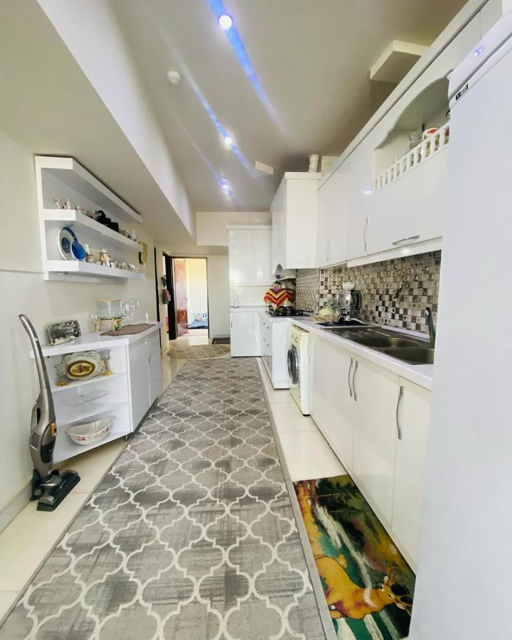 فروش واحد آپارتمان ـ حاشیه خیابان منتظری  منتهی به آزادگان7