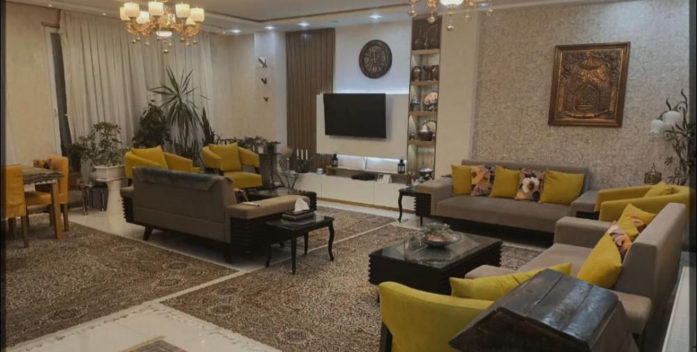 رهن و اجاره آپارتمان دو واحدی - خیابان  شهید صادقی -کد فایل: 8393( املاک کاشمر)